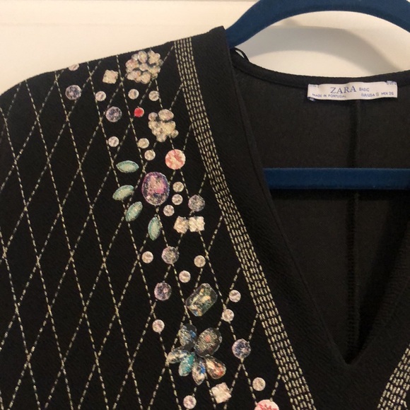 Black with details shift Dress - Picture 4 of 5